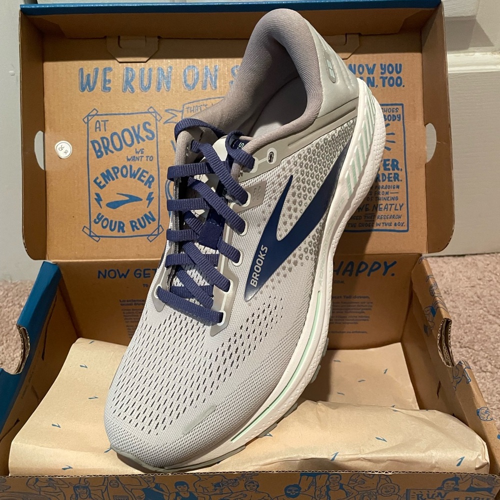 Brooks Adrenaline GTS 22 stability Shoes- Alloy